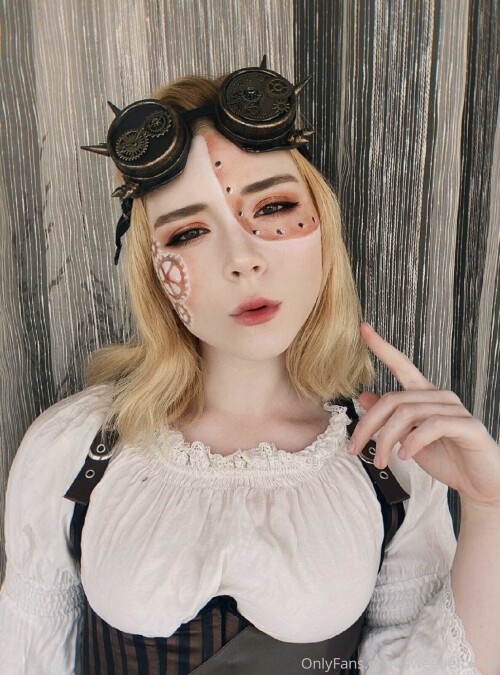 Sweetie Fox  Photo 1