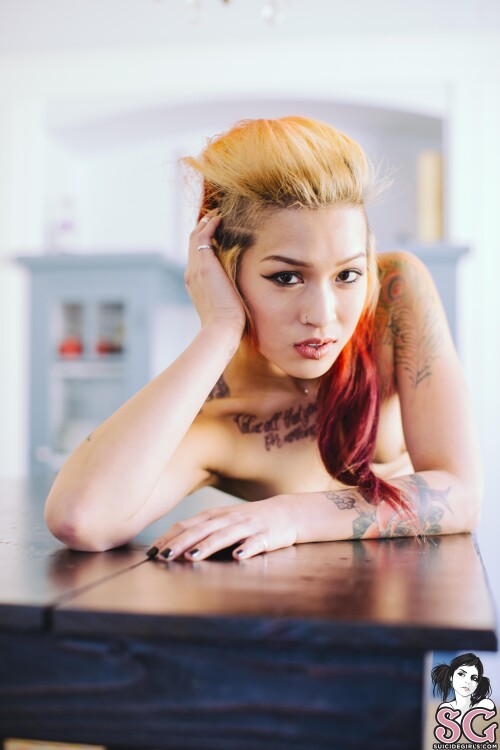 mahnee / suicide_mahnee Nude Leaked Onlyfans Photo