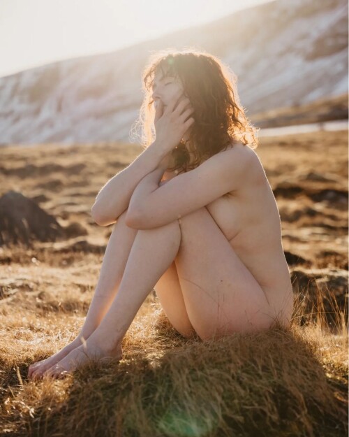 Icelandic Selkie Nude Leaked Onlyfans Photo Icelandic Selkie Nude Leaked Onlyfans Photo