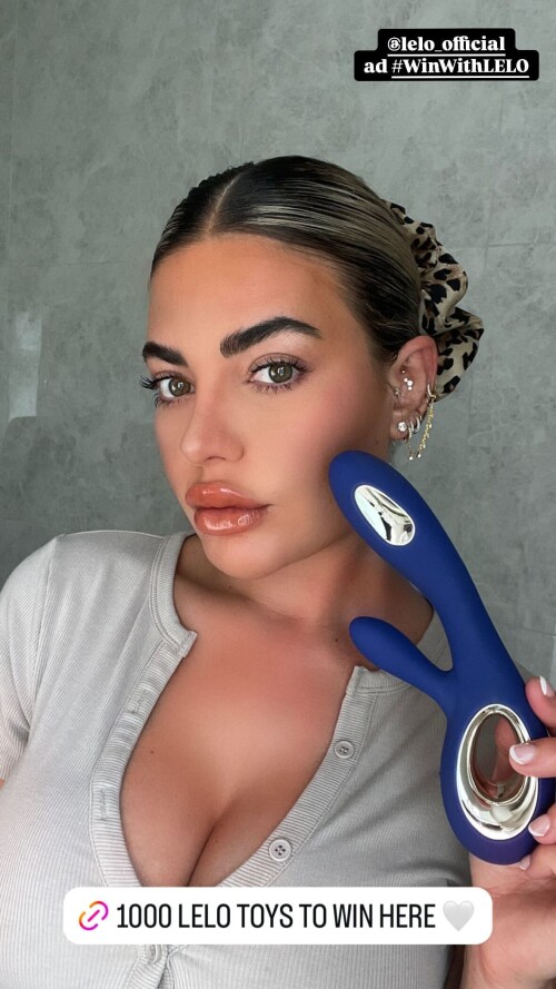 Megan Barton Hanson Nude Leaked Onlyfans Photo