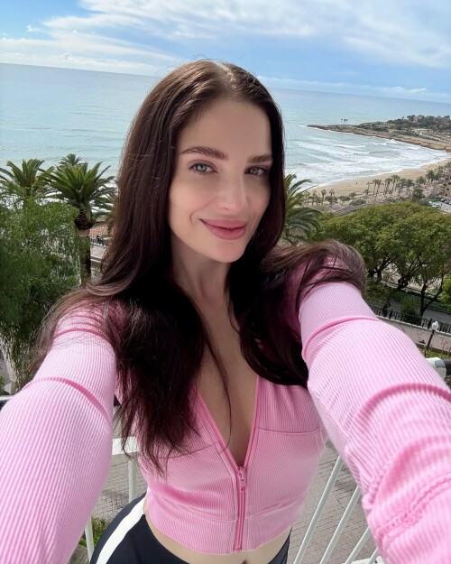 Reislin Nude Leaked Onlyfans Photo Reislin Nude Leaked Onlyfans Photo