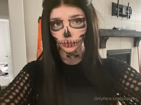 Grinchie/puppiwii Nude Leaked Onlyfans Photo Grinchie/puppiwii Nude Leaked Onlyfans Photo