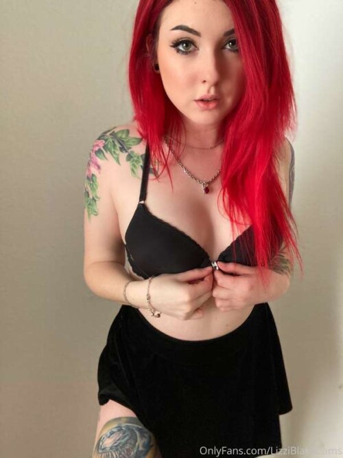Lizzi Blake Nude Leaked Onlyfans Photo Lizzi Blake Nude Leaked Onlyfans Photo
