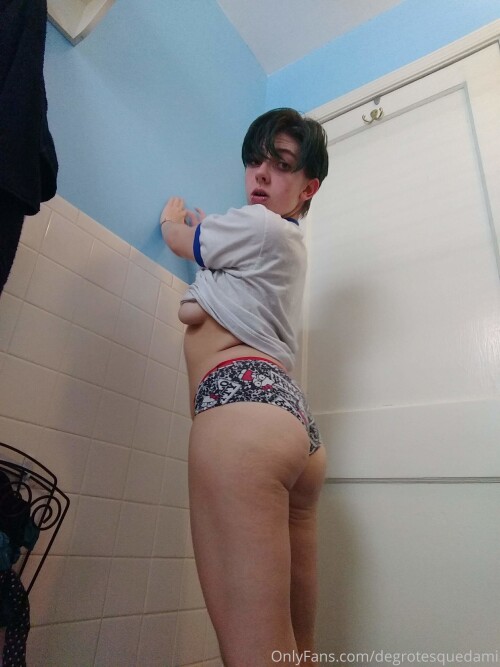 degrotesquedami Nude Leaked Onlyfans Photo degrotesquedami Nude Leaked Onlyfans Photo
