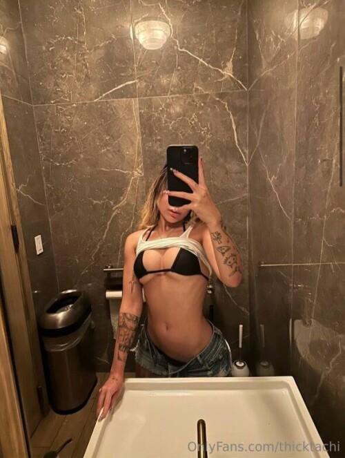 Jilikat/thicktachi Nude Leaked Onlyfans Photo Jilikat/thicktachi Nude Leaked Onlyfans Photo