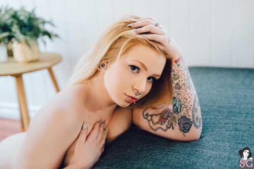 5131267bdba46d1c09.jpg