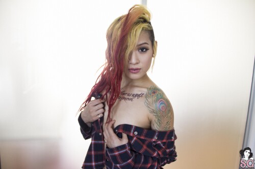 mahnee / suicide_mahnee Nude Leaked Onlyfans Photo