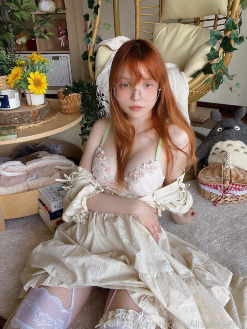 Rocksy Light / AlisaPikaPika Nude Leaked Onlyfans Photo Rocksy Light / AlisaPikaPika Nude Leaked Onlyfans Photo