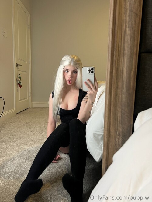 Grinchie/puppiwii Nude Leaked Onlyfans Photo Grinchie/puppiwii Nude Leaked Onlyfans Photo