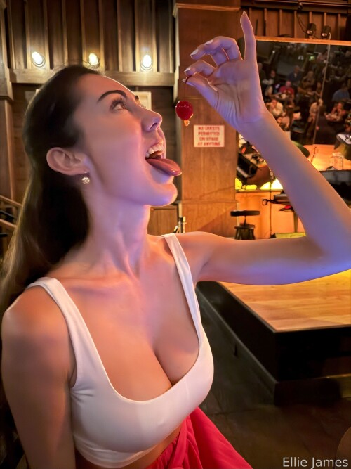 Lady In The Streets / elliejames Nude Leaked Onlyfans Photo Lady In The Streets / elliejames Nude Leaked Onlyfans Photo