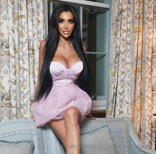 Chloe Khan Nude Leaked Onlyfans Photo