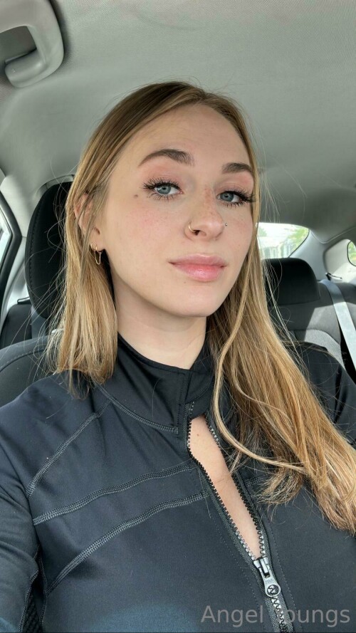 Angel Youngs / angelyoungsxxx Nude Leaked Onlyfans Photo Angel Youngs / angelyoungsxxx Nude Leaked Onlyfans Photo