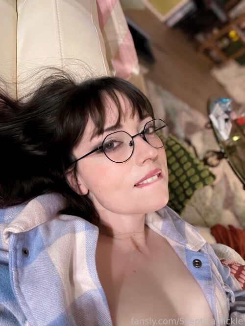 6d41ca54-53ae-4023-83cc-a3125f3da34616399e59c1a9d1b1.jpg