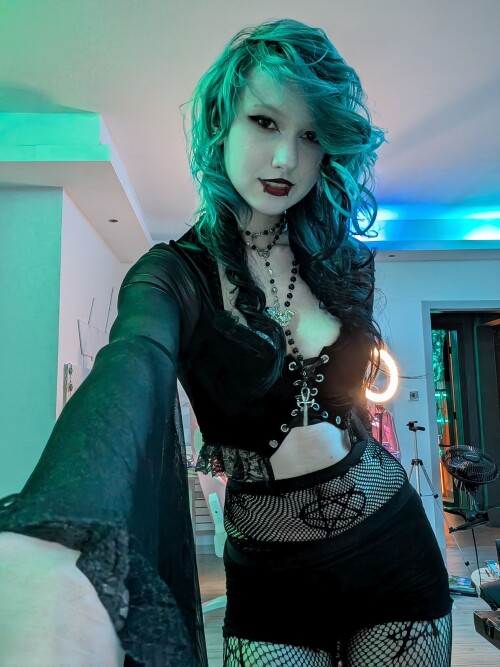 little_emo_kitten Nude Leaked Onlyfans Photo little_emo_kitten Nude Leaked Onlyfans Photo