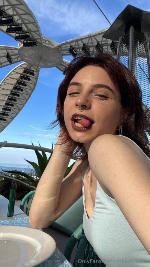720x1280_cabae22e4d64c218968241ca7790b416fdaa2ee5326731a9.jpg