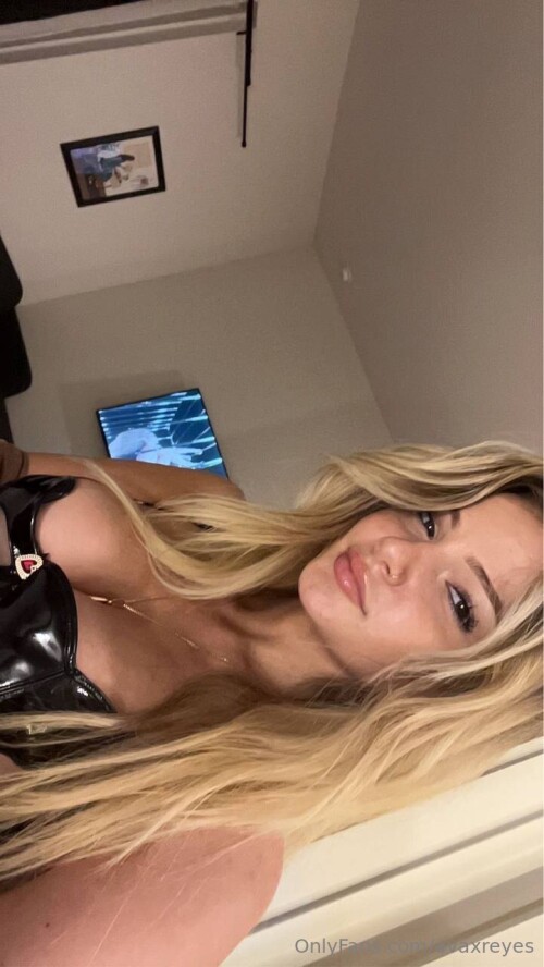 Avaxreyes | Ava Reyes Nude Leaked Onlyfans Photo