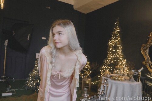 Allotrop (Allotropp, allotrop) Nude Leaked Onlyfans Photo