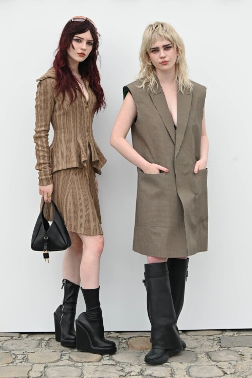 740full-sophie-thatcher-2160daa675a6c01f1.jpg