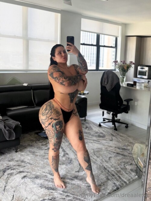 DICKtator aka dreaalexa Nude Leaked Onlyfans Photo DICKtator aka dreaalexa Nude Leaked Onlyfans Photo