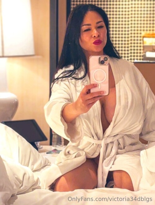 victoria34dblgs Nude Leaked Onlyfans Photo