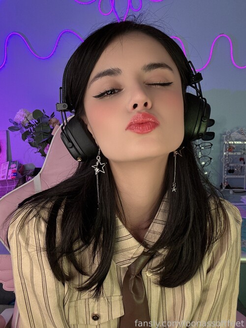 Loonassoftfeet Nude Leaked Onlyfans Photo Loonassoftfeet Nude Leaked Onlyfans Photo