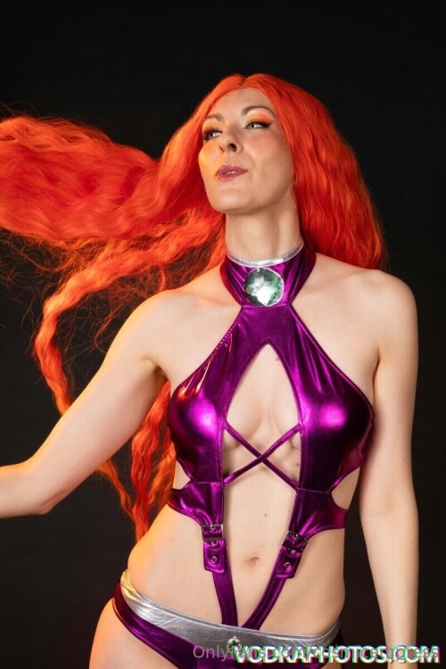 CosmicEmpress / Rebecca Kinny Nude Leaked Onlyfans Photo