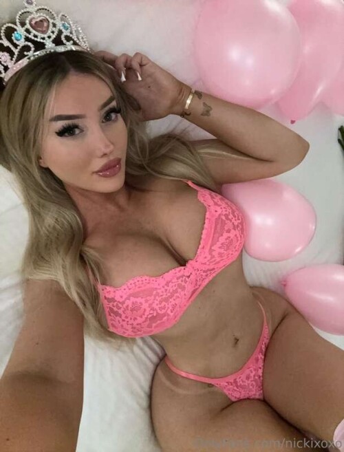 Carlinicki/Nickixoxo Nude Leaked Onlyfans Photo