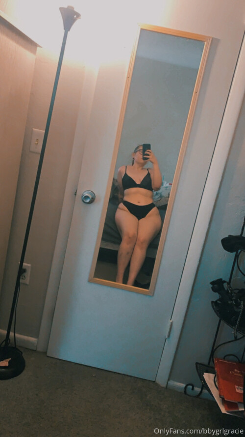 GracieSquirts / officialgraciexxx Nude Leaked Onlyfans Photo GracieSquirts / officialgraciexxx Nude Leaked Onlyfans Photo