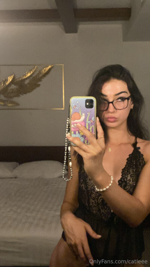 Cat Lee / caitlinnlee Nude Leaked Onlyfans Photo Cat Lee / caitlinnlee Nude Leaked Onlyfans Photo