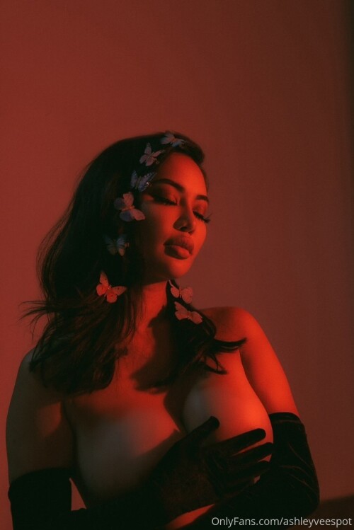 Ashley Vee / MsAshleyVee Nude Leaked Onlyfans Photo Ashley Vee / MsAshleyVee Nude Leaked Onlyfans Photo