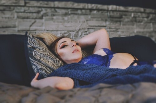 Itsrainingneon Nude Leaked Onlyfans Photo