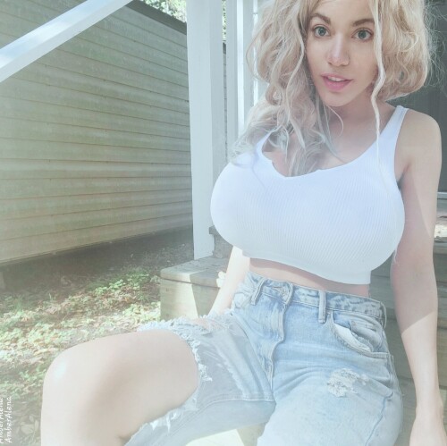Amber Alena Nude Leaked Onlyfans Photo Amber Alena Nude Leaked Onlyfans Photo