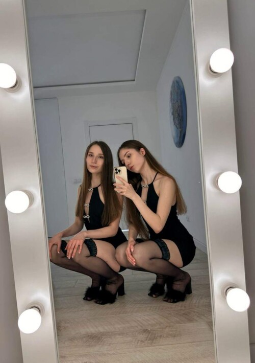 Alice & Haizlee Nude Leaked Onlyfans Photo