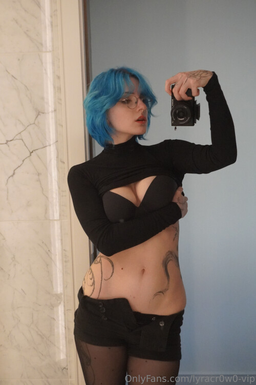 Lyra Crow | lyracr0w0 Nude Leaked Onlyfans Photo Lyra Crow | lyracr0w0 Nude Leaked Onlyfans Photo