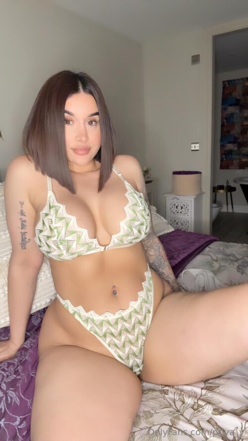 Preeti and Priya Indian Twins Nude Leaked Onlyfans Photo
