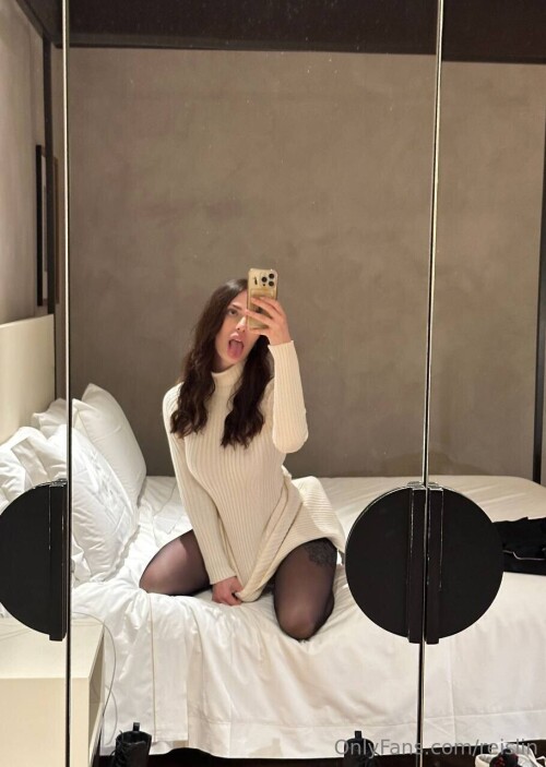 Reislin Nude Leaked Onlyfans Photo Reislin Nude Leaked Onlyfans Photo