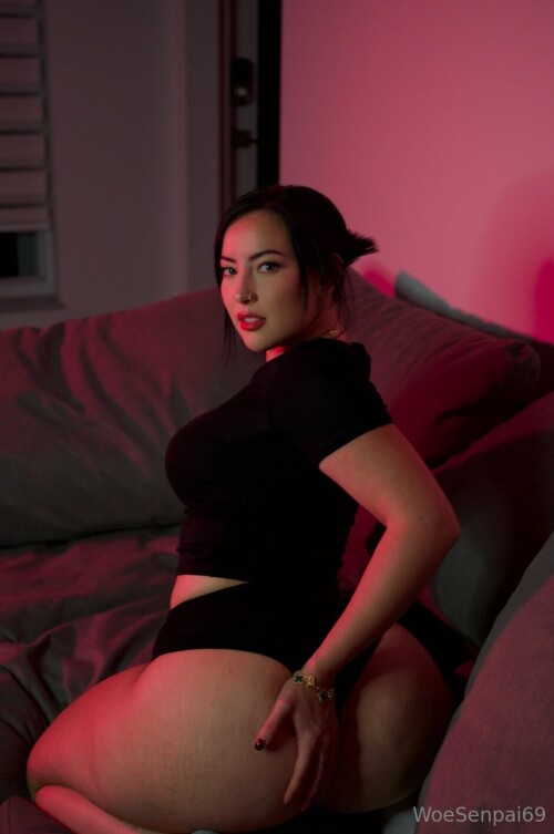 Woe Alexandra - woesenpai69 Nude Leaked Onlyfans Photo