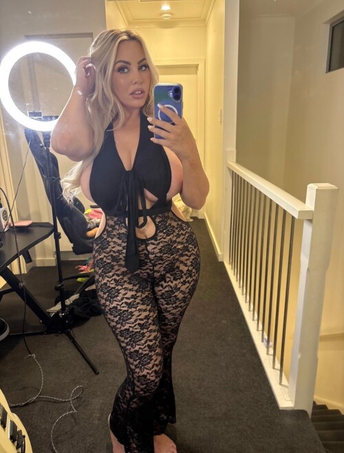 Milf - EvieLeana Nude Leaked Onlyfans Photo Milf - EvieLeana Nude Leaked Onlyfans Photo