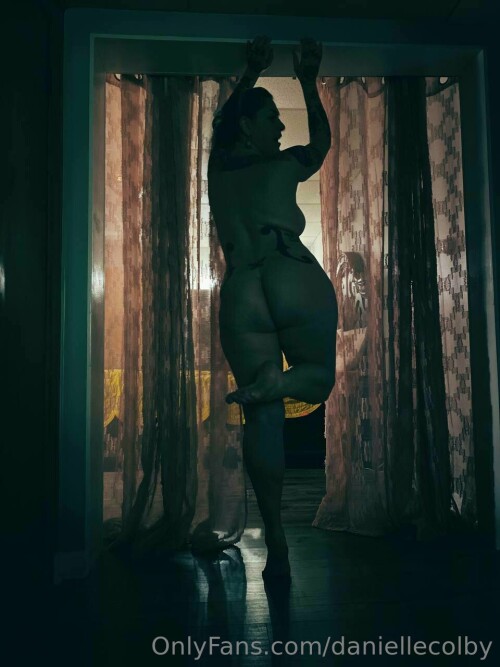 Danielle Colby Nude Leaked Onlyfans Photo Danielle Colby Nude Leaked Onlyfans Photo