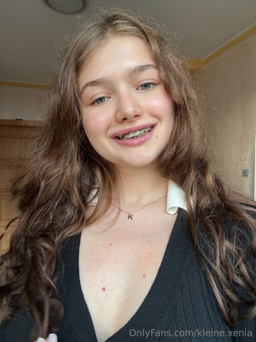 Xenicka _ mala.xenicka _ mala.xenickaa Kleines Mädchen🌸/ kleine.xenia Nude Leaked Onlyfans Photo