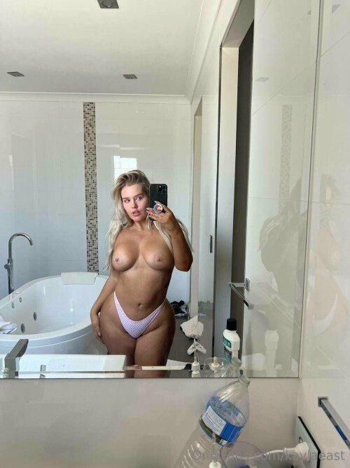 Kayla Jade East Nude Leaked Onlyfans Photo Kayla Jade East Nude Leaked Onlyfans Photo