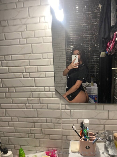 enchanting_EVA Nude Leaked Onlyfans Photo