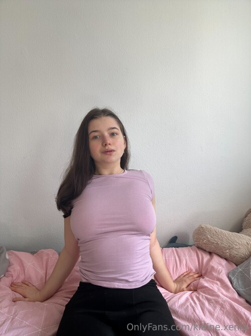 Xenicka _ mala.xenicka _ mala.xenickaa Kleines Mädchen🌸/ kleine.xenia Nude Leaked Onlyfans Photo