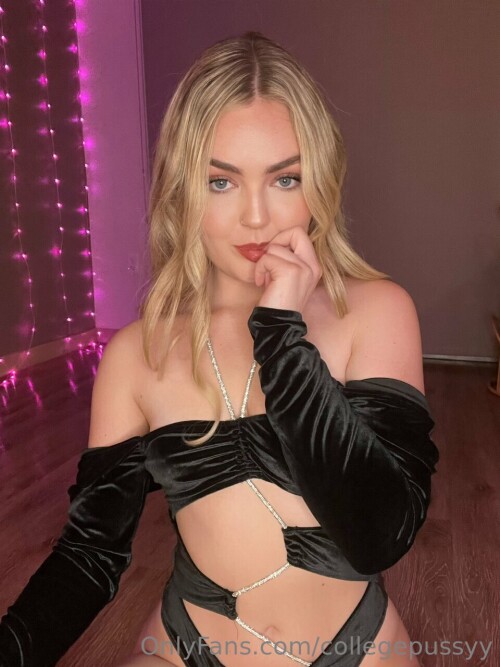Princess Pussy / collegepussyy Nude Leaked Onlyfans Photo Princess Pussy / collegepussyy Nude Leaked Onlyfans Photo