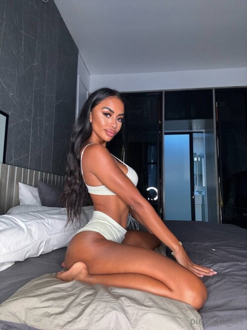 Carla Piece of Art Nude Leaked Onlyfans Photo Carla Piece of Art Nude Leaked Onlyfans Photo