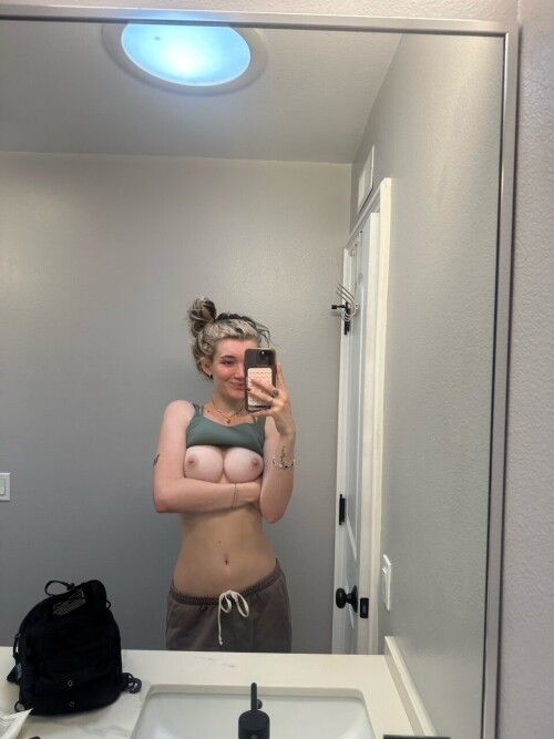 Madi Makoff | madiruve | Madi.ruve Nude Leaked Onlyfans Photo Madi Makoff | madiruve | Madi.ruve Nude Leaked Onlyfans Photo