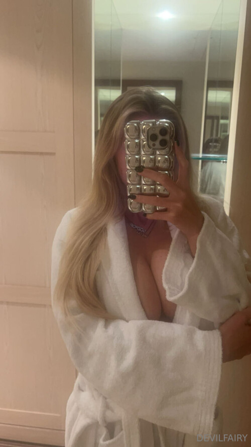 SOZZLEPOPP / devilfairyyy Nude Leaked Onlyfans Photo SOZZLEPOPP / devilfairyyy Nude Leaked Onlyfans Photo