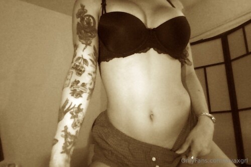 Lavagrll - Lavaxgrll Nude Leaked Onlyfans Photo Lavagrll - Lavaxgrll Nude Leaked Onlyfans Photo