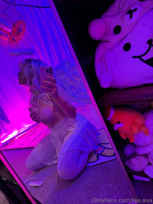 Holly Ava / Lee.ava / Grandmas.butt / hiya / LeeAva / hollyava / Lee Nude Leaked Onlyfans Photo Holly Ava / Lee.ava / Grandmas.butt / hiya / LeeAva / hollyava / Lee Nude Leaked Onlyfans Photo