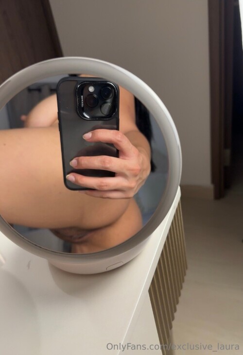 Laura cookie / exclusive_laura Nude Leaked Onlyfans Photo